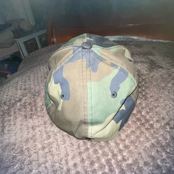 Camo RDS hat mint condition - Picture 3 of 4